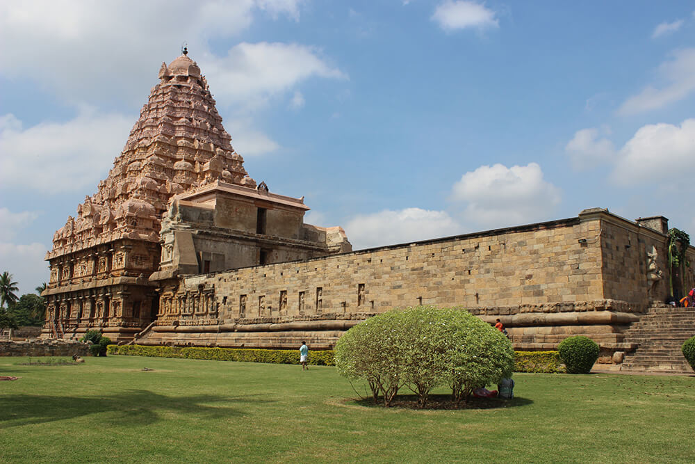gangaikonda cholapuram temple side view
